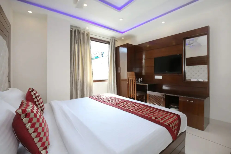 Hotel Silver Palm