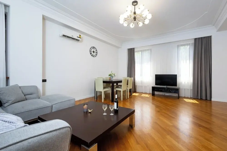 2 Bedrooms Apartment with balcony