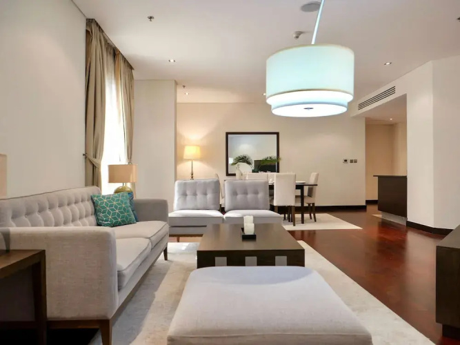 Oceanfront 2BR Apartment With Sea Views