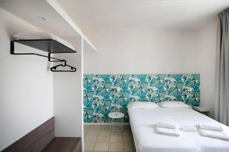 Standard Triple room with balcony