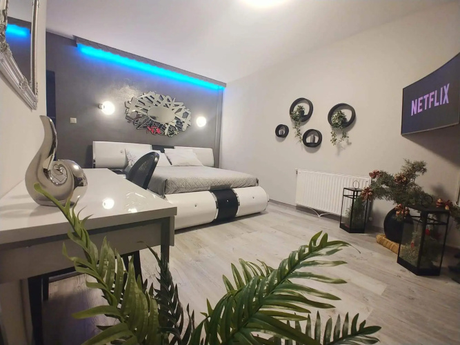 Panoramic suite