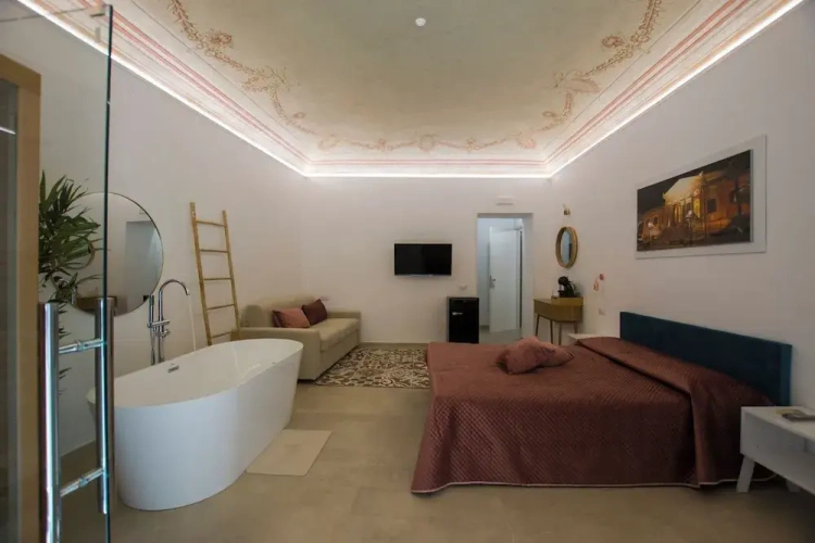 Luxury Suite
