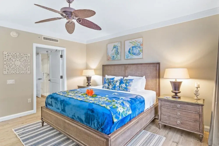 Honua Kai 215 2 Bedroom/2 Bath 2 Condo by RedAwning