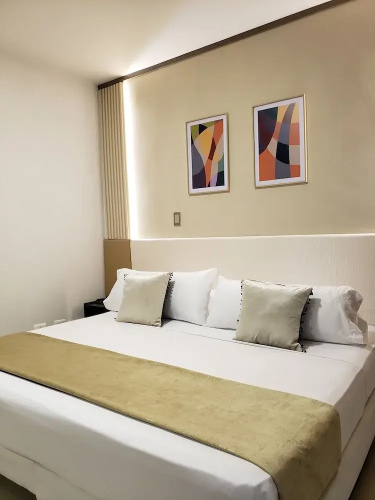 Hotel Suite Center