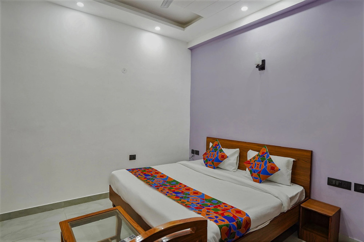 FabHotel F9 Noida Sector 56