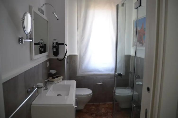 B&B Vanity