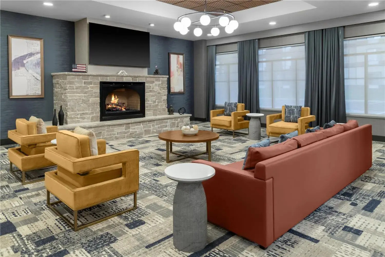 DoubleTree by Hilton Owatonna