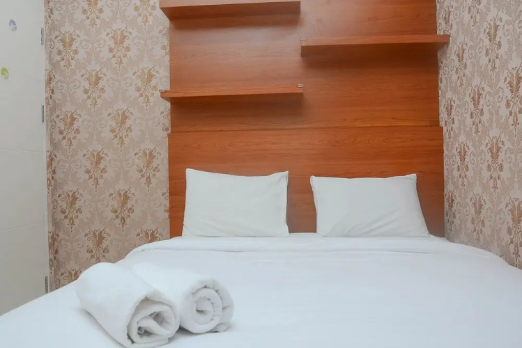 Modern 2BR Apartment @ Springlake Summarecon