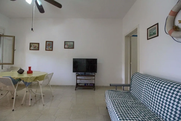 3 Bedrooms Apartment