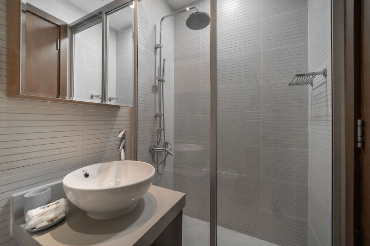 1 BR Luxury Apartment - Orra Marina - MSG 8745