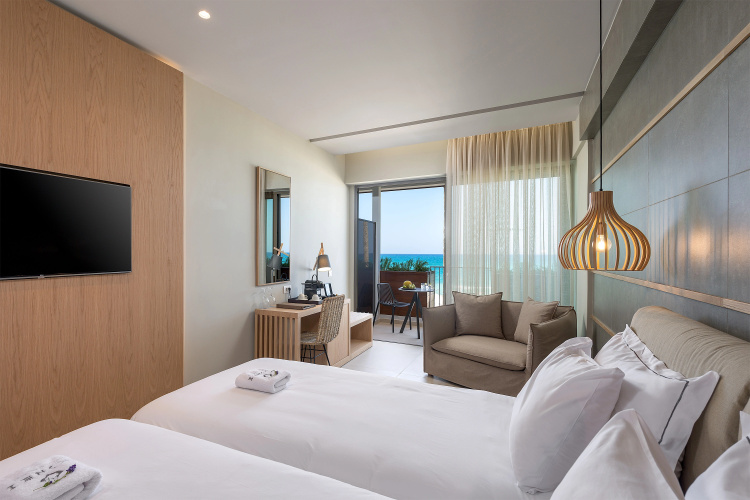 Ikones Seafront Luxury Suites Adults Only photo 6