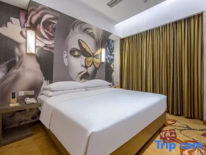 Superior Double Suite with view