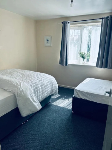 Central Upton Upon Severn 2 Bedroom Property Sleeps 6