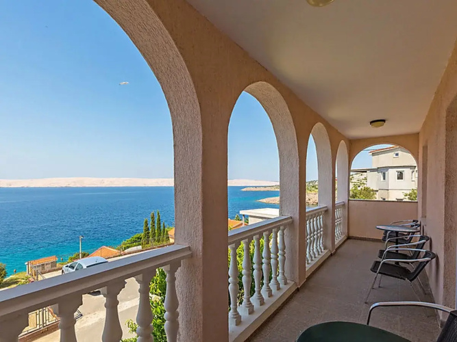 Apartment Delfin Karlobag 24994
