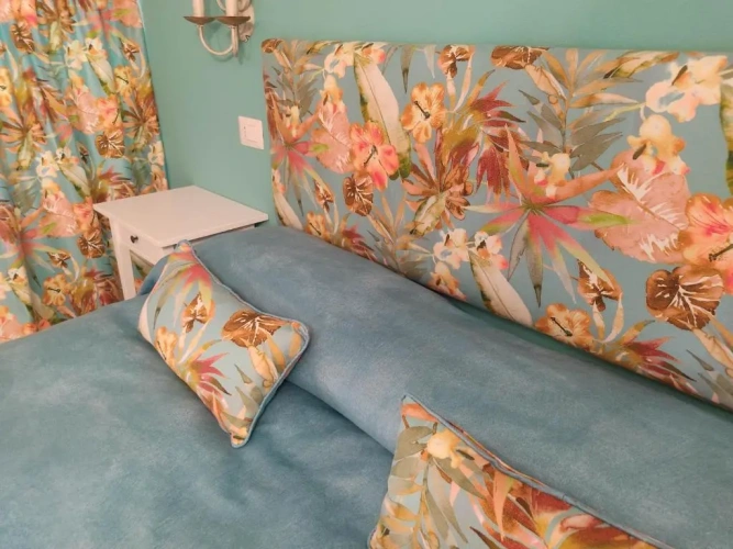 Standard Twin room with garden view