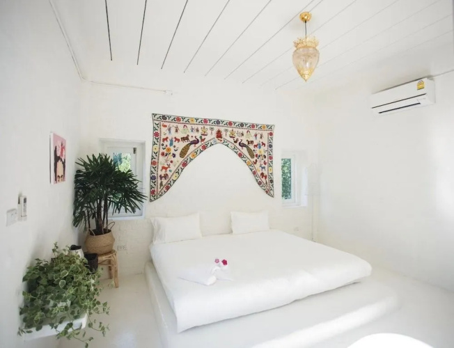 Frida Friday Boutique Hotel