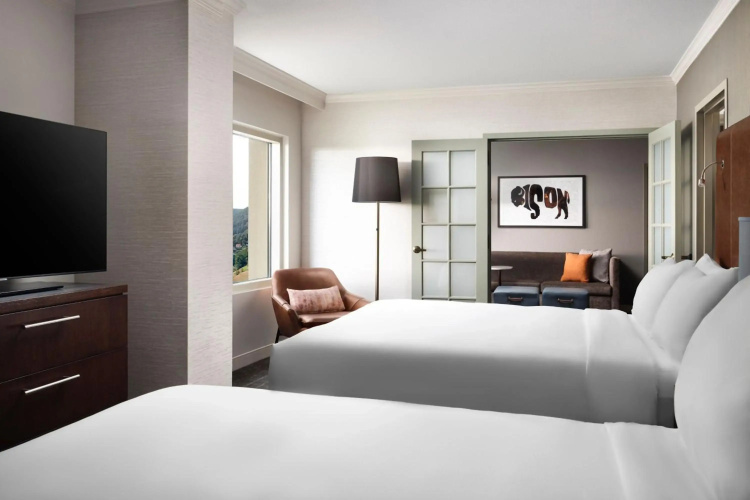Renaissance Boulder FlatIron Hotel