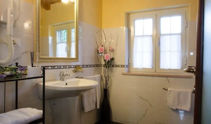 Superior Triple room with garden view