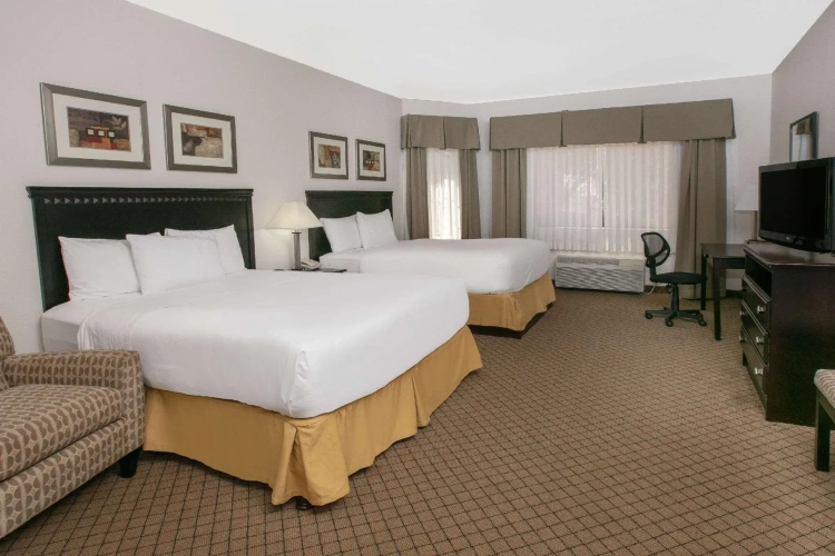 Standard Quadruple room