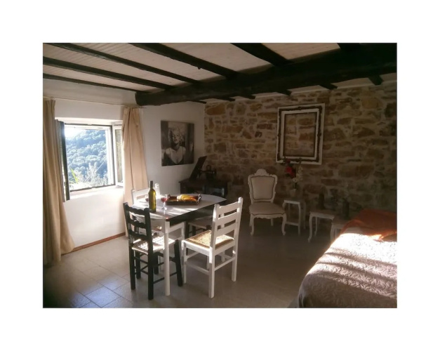 "aristidis Stone House"