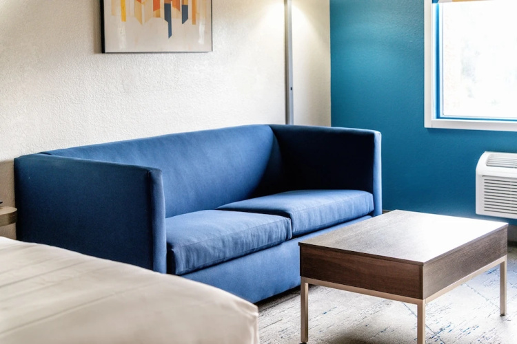 Holiday Inn Express & Suites Phoenix - Mesa West
