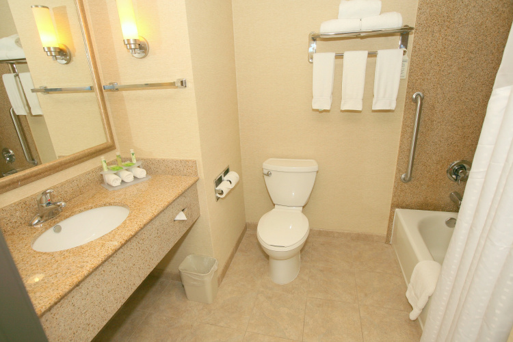 Holiday Inn Express San Diego South - Chula Vista photo 12