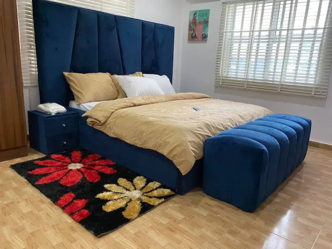 Comforts Court And Apartment