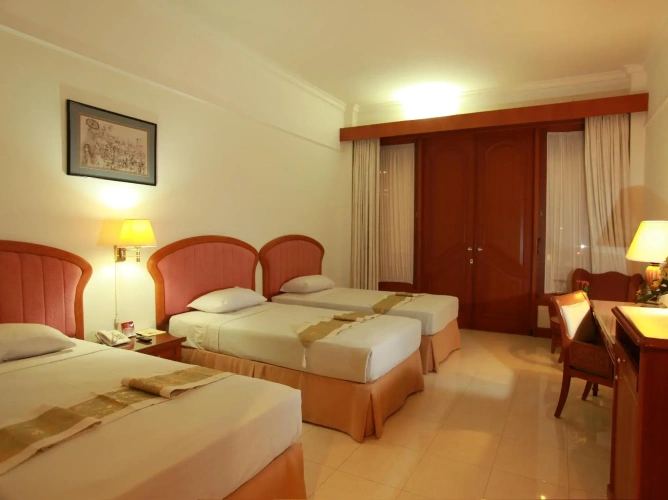 Deluxe Family room