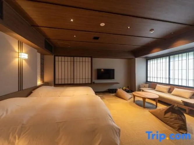 Twin Junior Suite with mountain view