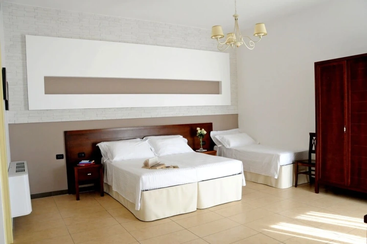 Standard Triple room with balcony