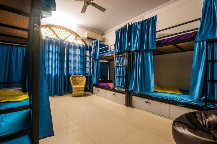 Bunkin Hostel