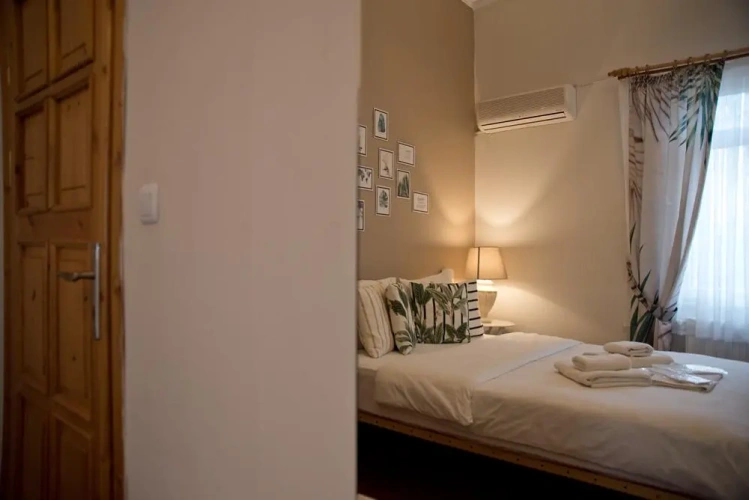 Standard Double Basement room