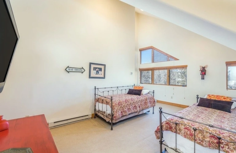 4 Bedrooms Standard room