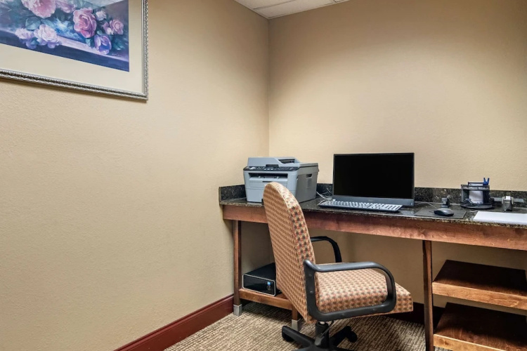 Comfort Suites Suwanee