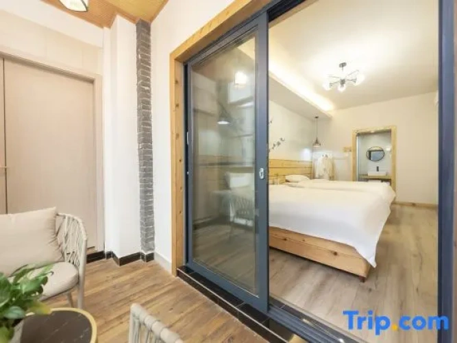 Standard Twin room with balcony and with view