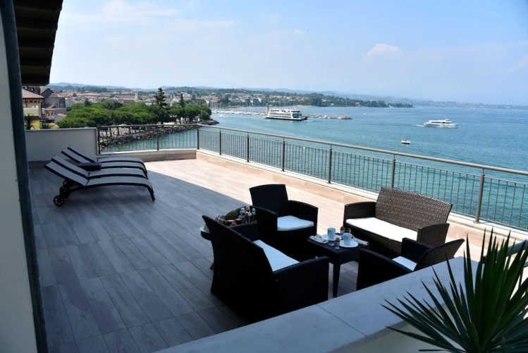 Standard Penthouse room
