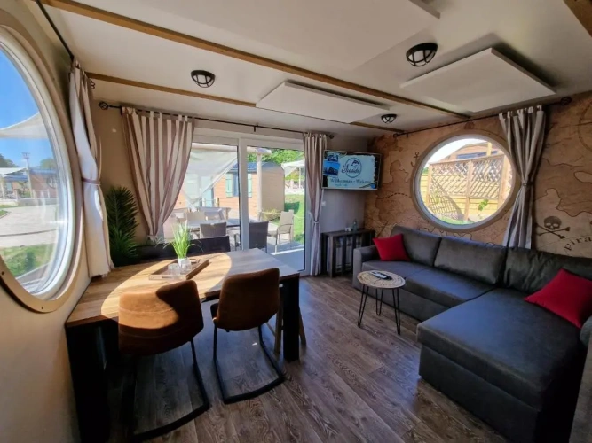 Deluxe Bungalow