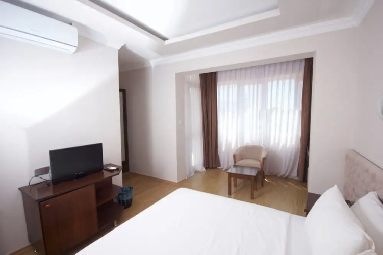 Mv Hotel