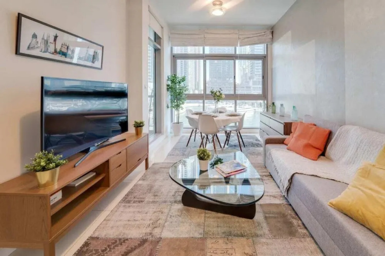 Designer Apartment Beautiful Waterfront View