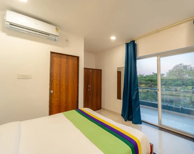 Deluxe room with balcony