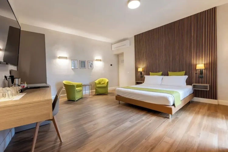 Deluxe Suite