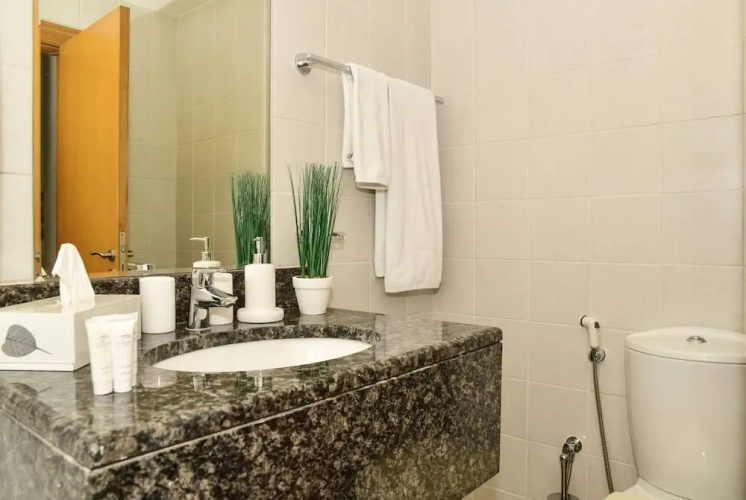 Modern and Stylish 1BR in Business Bay