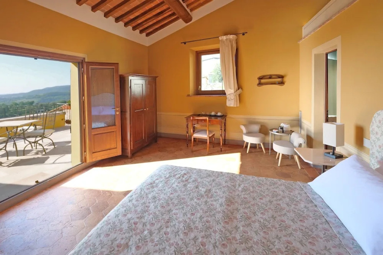 Delcorto Suites