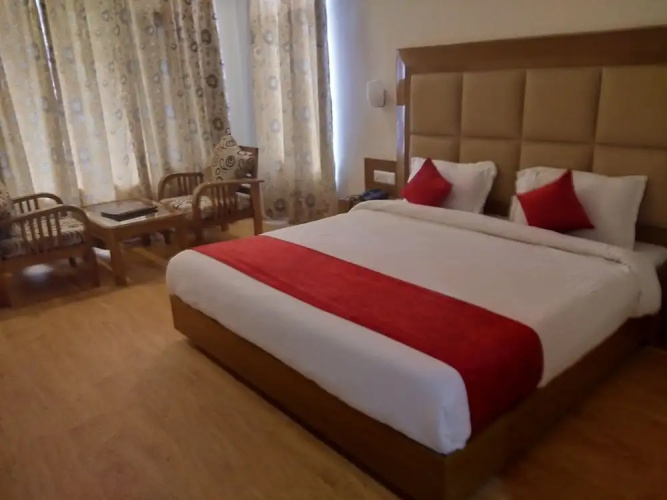 OYO 14242 Manali Mantra