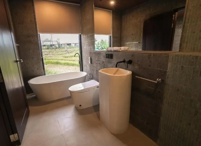 2 Bedrooms Villa