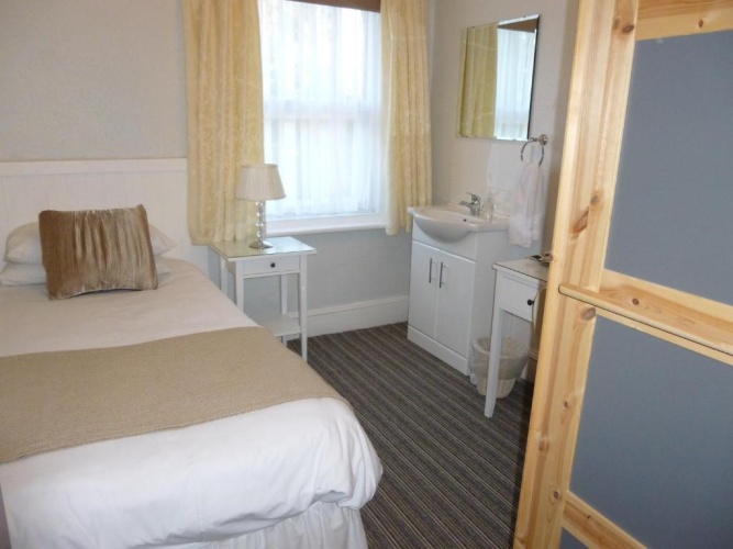 Standard Single room