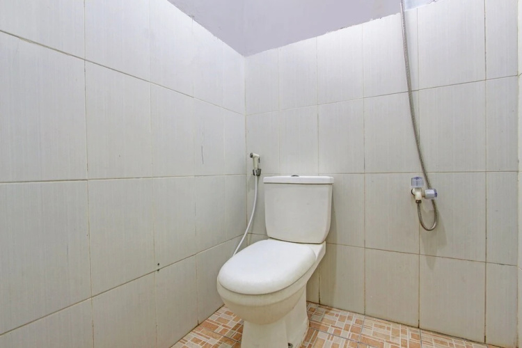 OYO 92459 Cahyo Kost 2