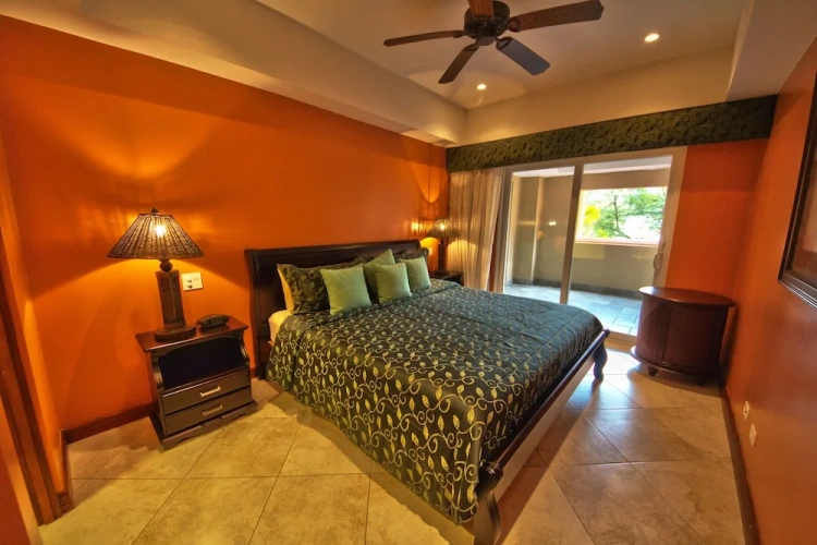 3 Bedrooms Deluxe Apartment with view
