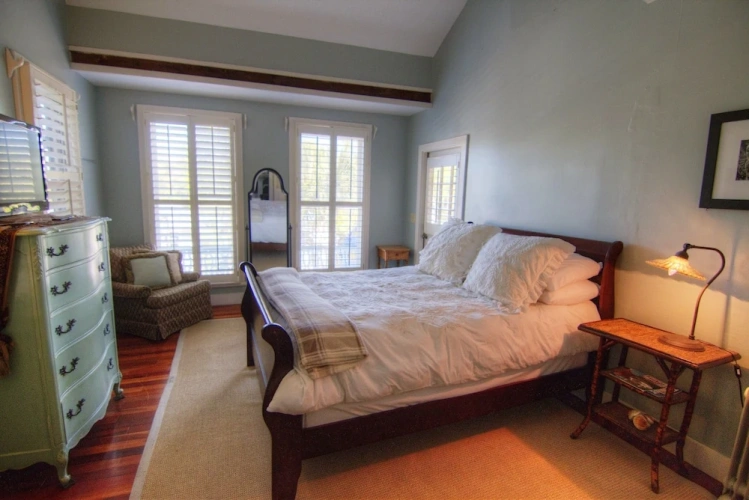 Standard Double room with city view