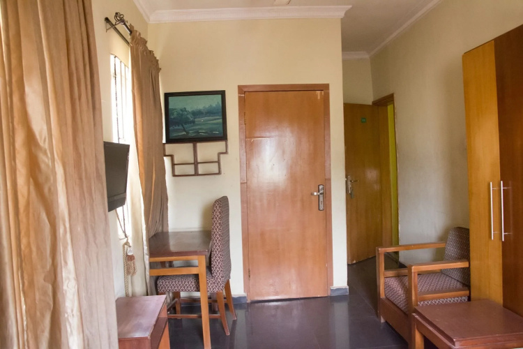 Allonze Hotel